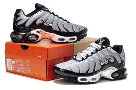 Taylor nelson sofres plc (london, uk). mens nike tns