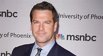 Handsome MSNBC news anchor Thomas Roberts previously served for CNN.
