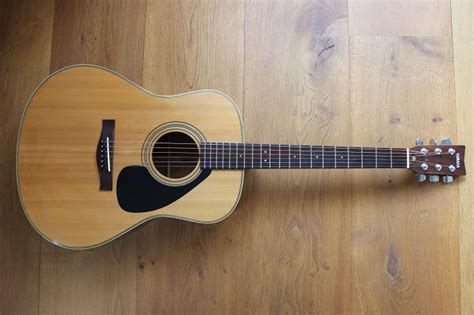 L 5a Yamaha Guitars