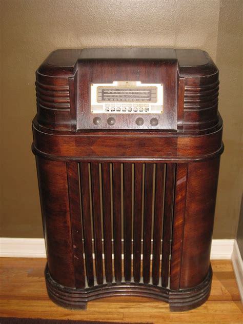 Philco Vintage Radio Cabinet