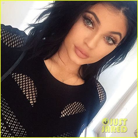 Kylie Jenners Lips Are Fake See Her Best Selfies Photo 3364409