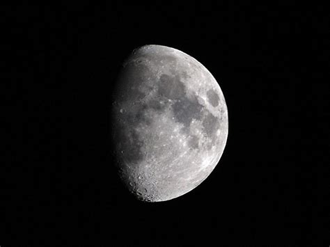 Mooncrop Tried Some Lunar Photography Got A Lot More Det Flickr