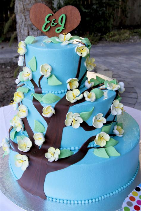 Turquoise Wedding Cake Untraditional And Cool July Wedding Lake