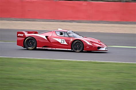 Online Crop Hd Wallpaper Cars Enzo Ferrari Fxx Italia Race Racecars Red Rossa