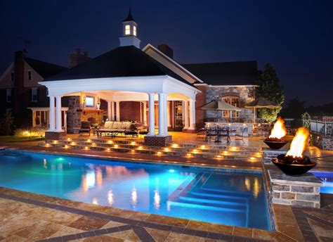 11 Great Landscape Lighting Ideas For Trees Pools Walkways And More