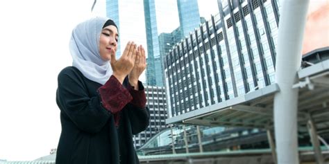 Wahai tuhanku, sesungguhnya aku sangat berhajat kepada rezeki pemberian yang engkau berikan. Doa Dapat Rezeki Ditraktir Makan - Dream | Sepiring Satu ...