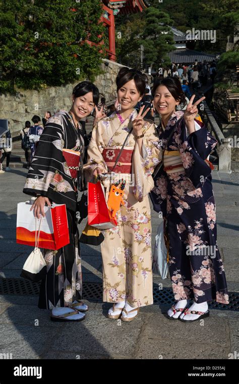 japanese girls dressed in traditional kimono s at the kiyomizudera temple kyoto japan stock