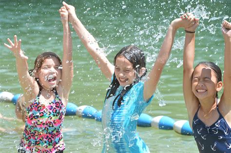 Bring the kids to cool off at these splash pads, water parks in Connecticut