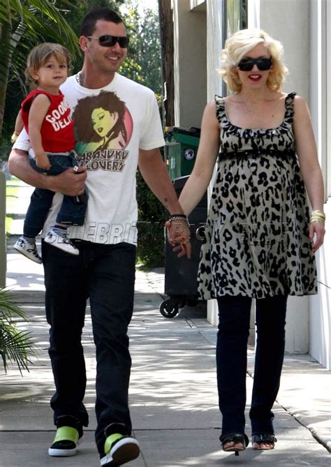 The voice coach gwen stefani is mom to three sons, kingston, zuma, and apollo. Stefani-Rossdale family out to brunch - Moms & Babies - Celebrity Babies and Kids - Moms ...