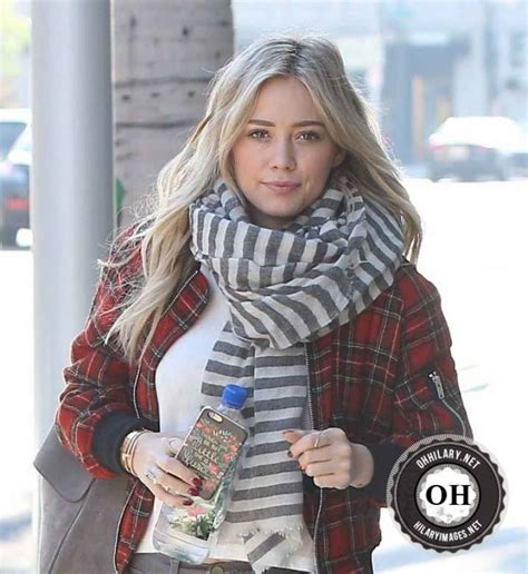 Hilary Duff Street Style Out In Beverly Hills December 2015