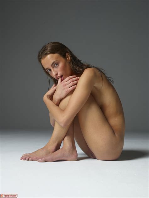 Cleo In Studio Nudes By Hegre Art 16 Photos Erotic