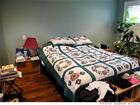 Berikut ini sinopsis film secret in bed with my boss. 10 house-selling secrets - A messy master bedroom... (18) - CNNMoney.com