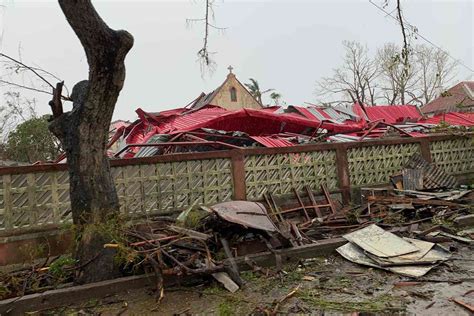 Tout Est Détruit Cest Une Catastrophe Au Mozambique Le Cyclone