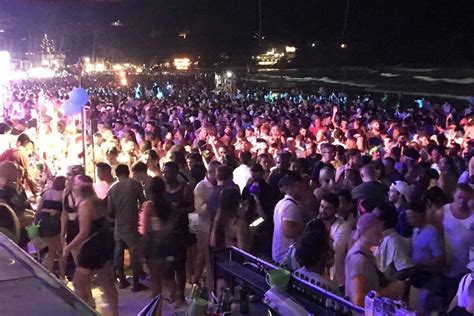 Tourists Took Part In First Full Moon Party Of Koh Phangan Island News