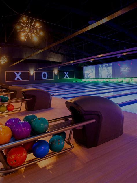 Bowling Alley And Party Venue In Norwalk Bowlero In 2022 Norwalk Big