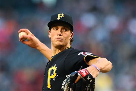 Tyler allen glasnow (born august 23, 1993) is an american professional baseball pitcher for the tampa bay rays of major league baseball (mlb). Gamethread: Tyler Glasnow returns - Bucs Dugout