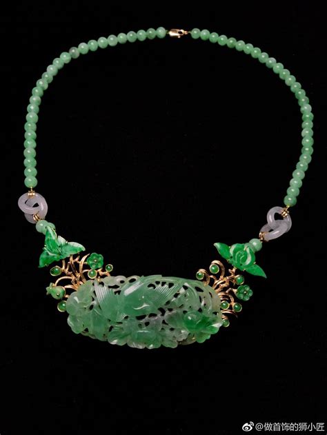 This Necklace Is Almost Entirely Constructed Of Jadeite Jade Jewelry Design Jade Jewelry