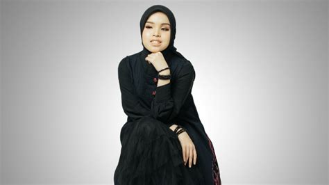 Inilah Profil Putri Ariani Penyanyi Difabel Asal Indonesia Yang My