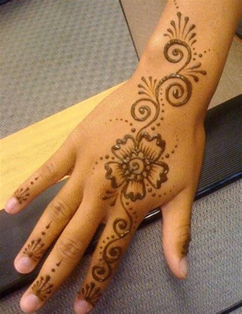 Check spelling or type a new query. mehndi designs for beginners-14 | Henna tattoo hand, Simple henna tattoo, Henna tattoo designs ...