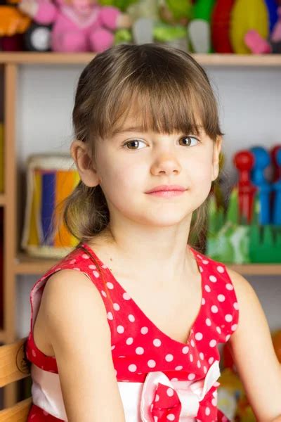 6 Years Old Girl Blond Hair Red Dress With White Polka Dots — Stock