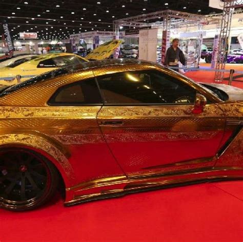 Only In Dubai A 1 Million Gold Car Al Rasub