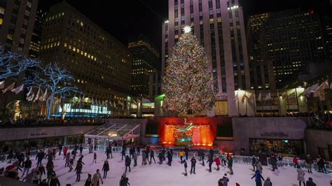 Rockefeller Center Christmas Ice Skating New York