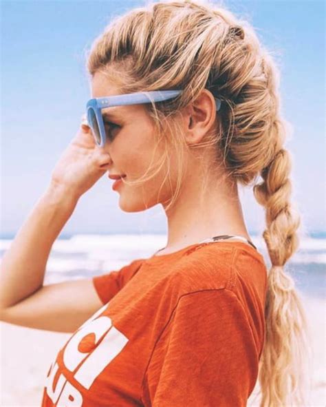 10 Gorgeous Hairstyle Ideas For The Beach Ecemella
