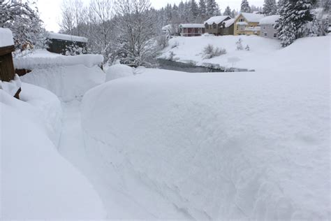 Photos See How Much Snow There Is In Truckee California