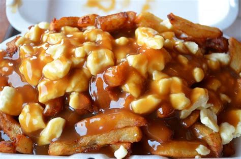 Voilà Une Recette Québécoise La Poutine Destination Québec