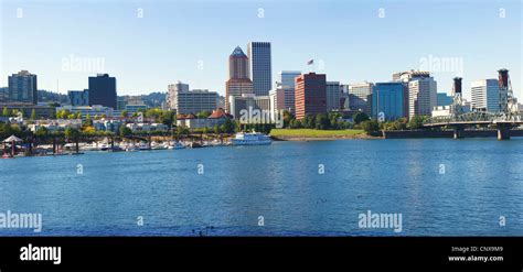 City Of Portland Oregon Skyline Panorama Stock Photo Alamy
