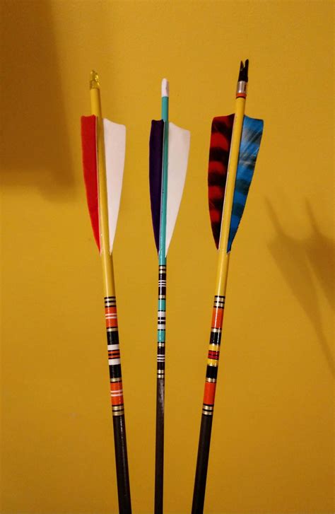 350 600 And 1000 Spine Arrows Fletched And Dressed On Homemade Cresting