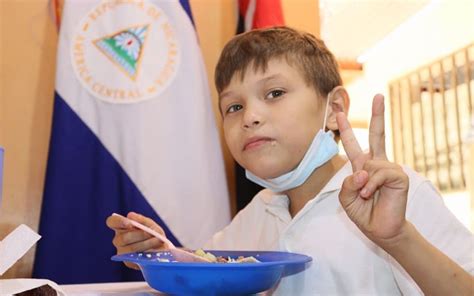 Amor El Principal Ingrediente Para Preparar La Merienda Escolar En