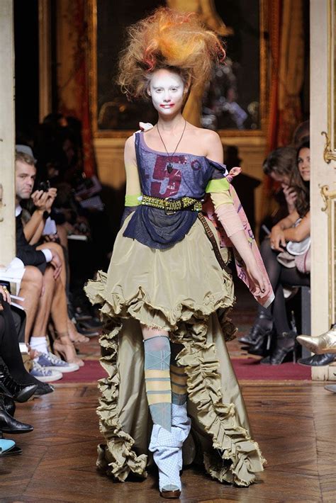 Vivienne Westwood Spring Summer 2010 Ready To Wear Quirky Fashion Punk Fashion Timeless