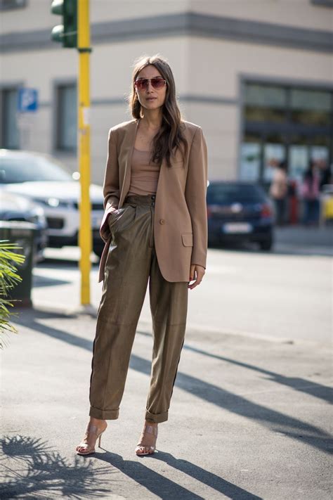 A Visual Guide To The Sleekest Minimalist Fashion Outfits Weve Ever