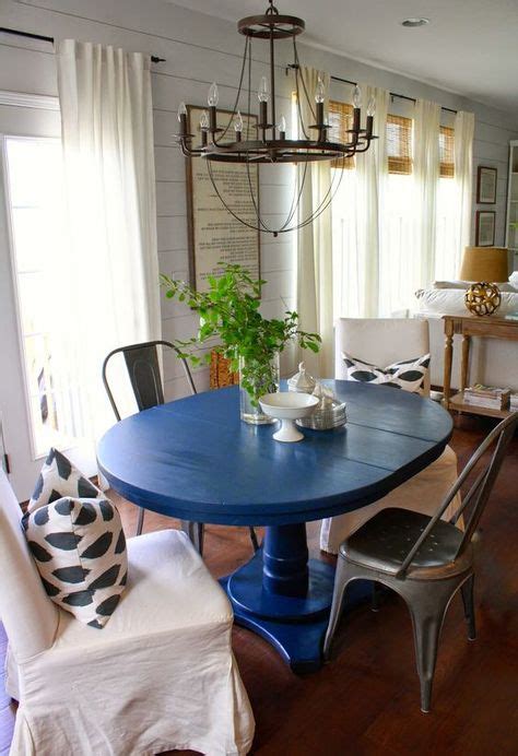 10 Round Dining Tables To Create A Cozy And Modern Decor Blue Dining