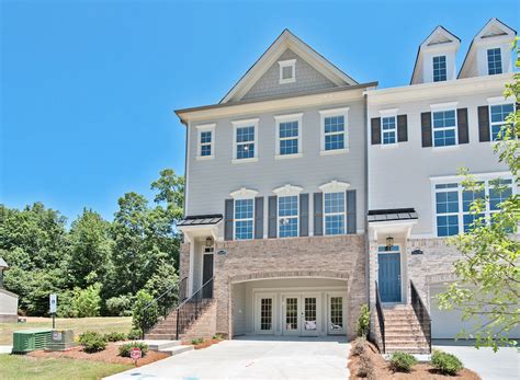 002front Peachtree Residential