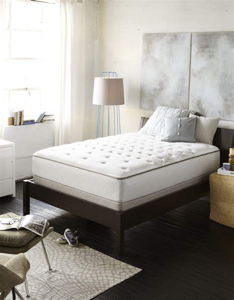 Sealy posturepedic pocket mattresses & beds, with up to 50% off. Sealy Posturepedic Plush Mattress | Sleepworks