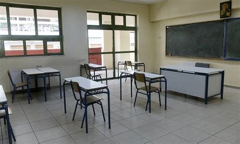 Σύμφωνα με τα στοιχεία του υπουργείου. ΣΚΛΗΡΗ ΑΝΑΚΟΙΝΩΣΗ ΤΗΣ ΟΜΟΣΠΟΝΔΙΑΣ ΓΟΝΕΩΝ & ΚΗΔΕΜΟΝΩΝ ...