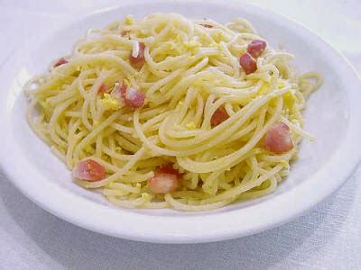 Sebagai gantinya, anda bisa menambahkan sedikit larutan maizena agar sausnya bisa mengental. Resepi Spaghetti Carbonara Sedap - Resepi Bergambar