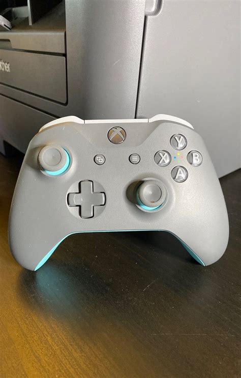 Microsoft Xbox One Gray And Blue Wireless Controller Mcrsq