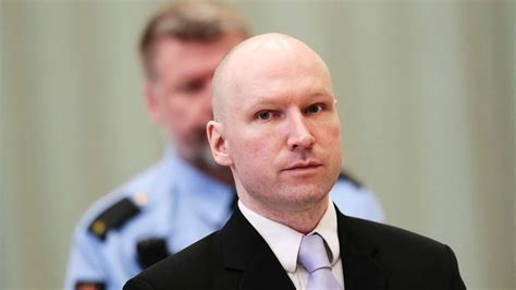 Massenmörder Anders Breivik ändert Namen In Fjotolf Hansen