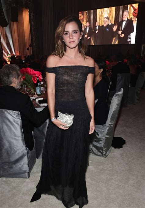 Emma Watson Style Clothes Outfits And Fashion Celebmafia