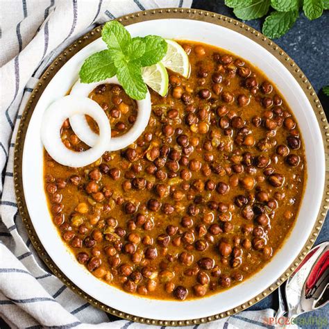 Kala Chana Black Chickpeas Curry In Instant Pot Spice Cravings