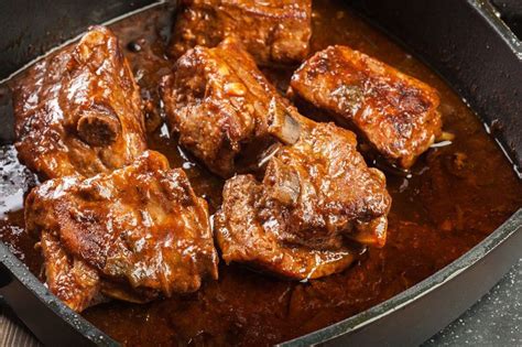 Consulta l'elenco e cerca la tua preferita. Costine di maiale brasate alla Guinness | Ricetta | Ricette