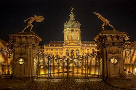 Schloss Charlottenburg In Berlin Heavenly Places Wonderful Places