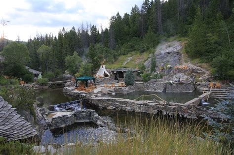 Everyone Must Visit This Epic Natural Springs In Colorado