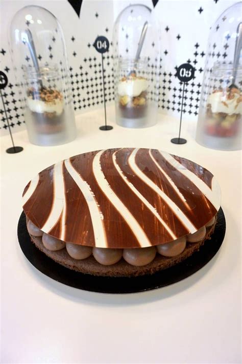 Un petit moment de gourmandise ♥♥. Fantastik "Le Zèbre" 100% chocolat | Recette christophe michalak, Gâteaux et desserts, Pâtissière