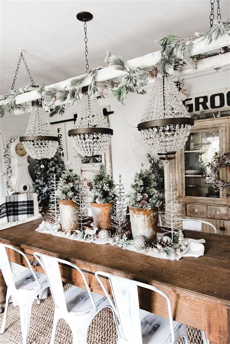 Rustic Glam Christmas Farmhouse Dining Room A Must Pin For Farmhouse
