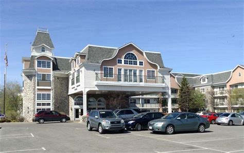 Hamilton Inn Select Beachfront Mackinaw City Compare Deals