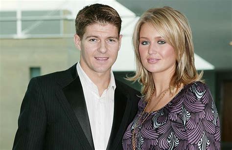 Steven caulker ретвитнул(а) dundee football club. Football Stars: Steven Gerrard Wife 2011 Pictures